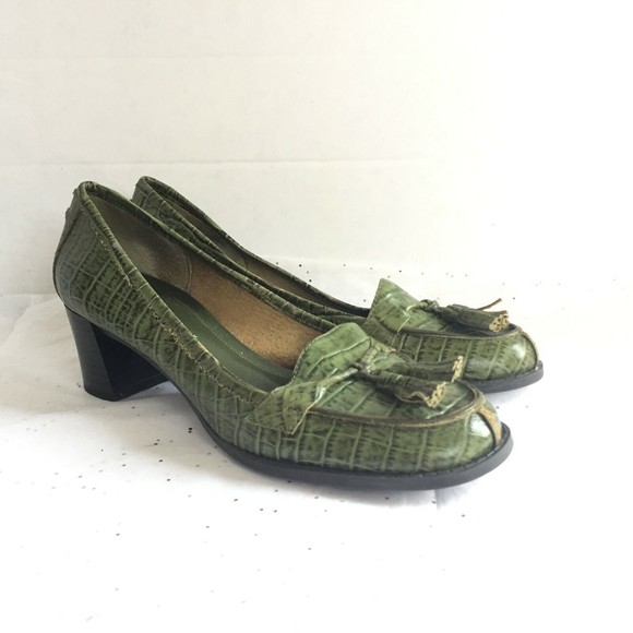 Nine West Green Croc Embossed Block Heel Loafer w Decorative Tassel - Size 6 M - Picture 3 of 9